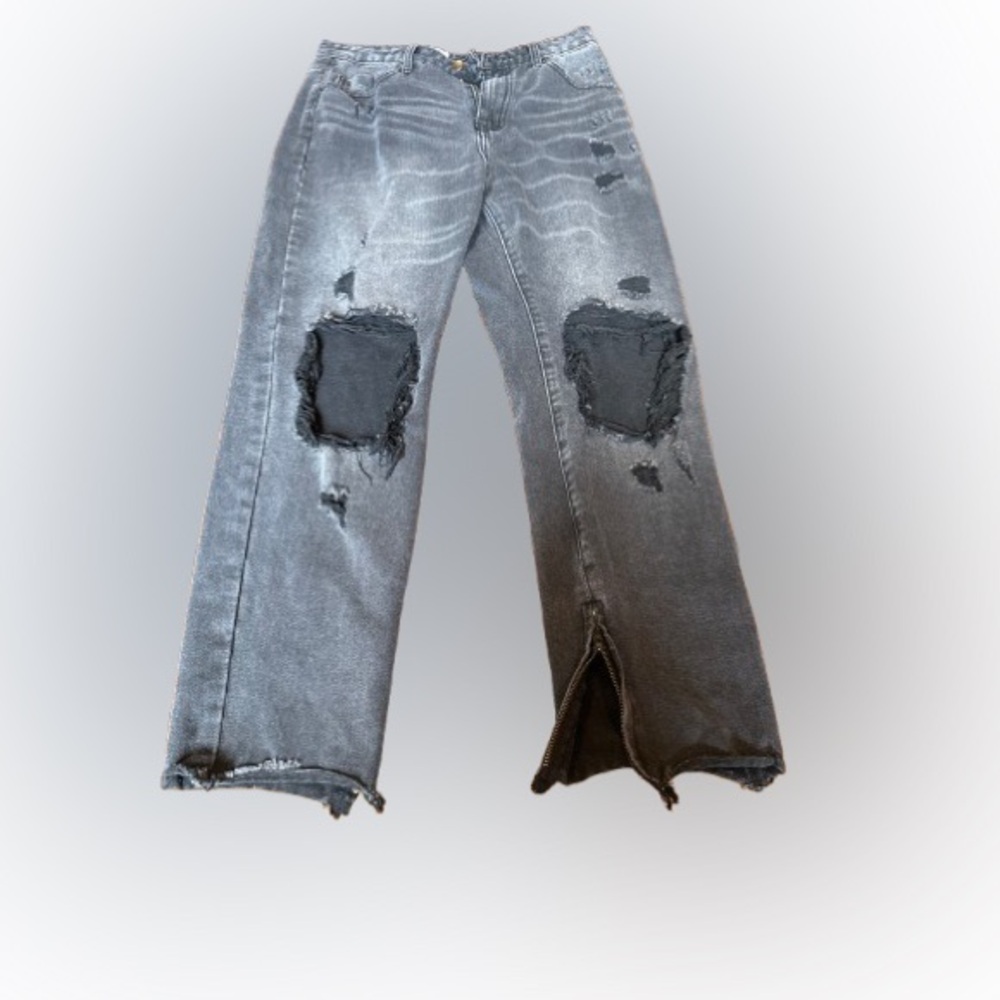 Wide Leg Distressed Black Jeans with Knee Rips. Fits more like a 6/8